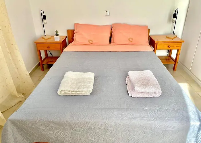Amazing Blue Marsis Apartment In Paros