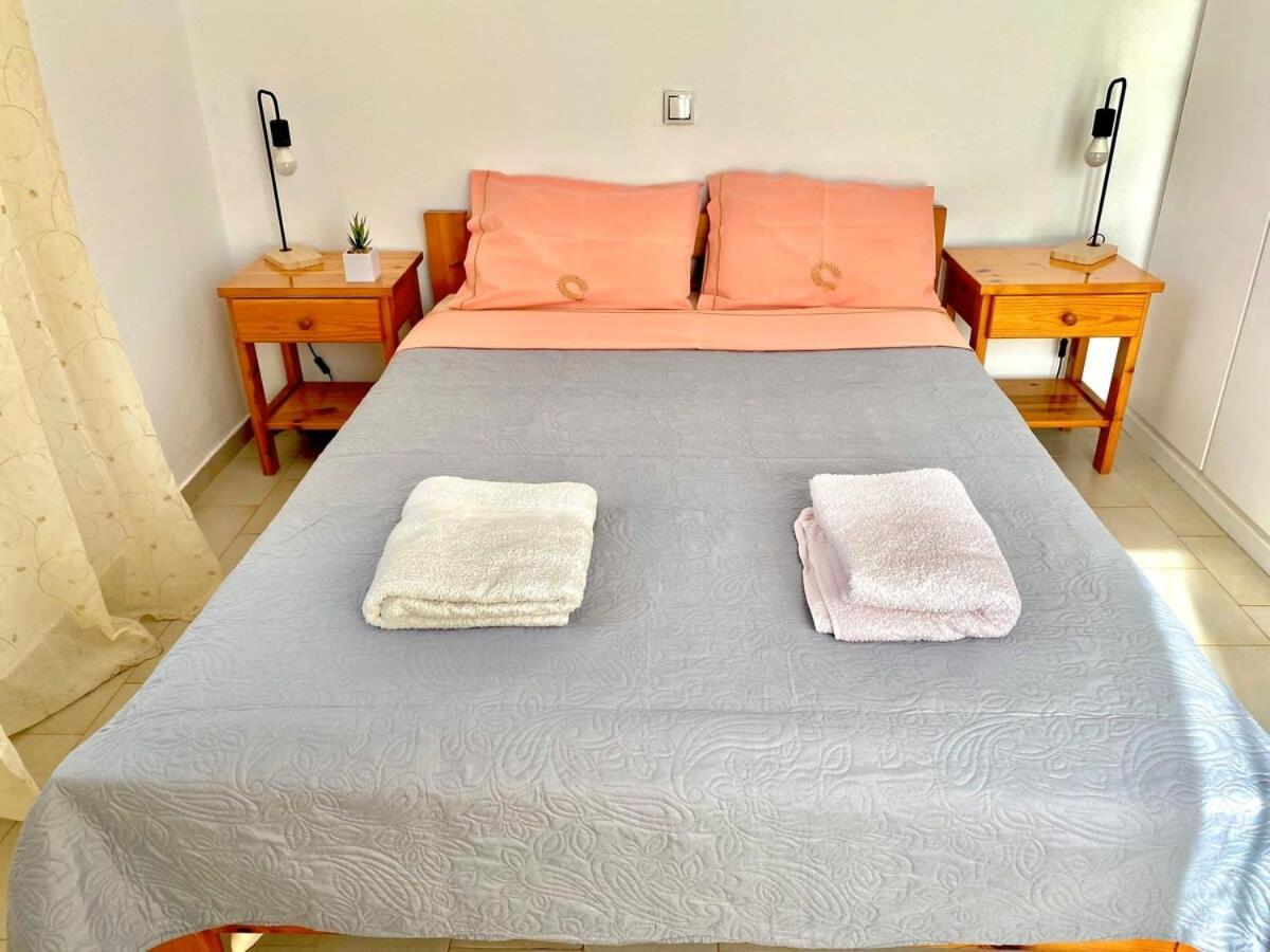 Apartment Amazing Blue Marsis In Paros Glifades